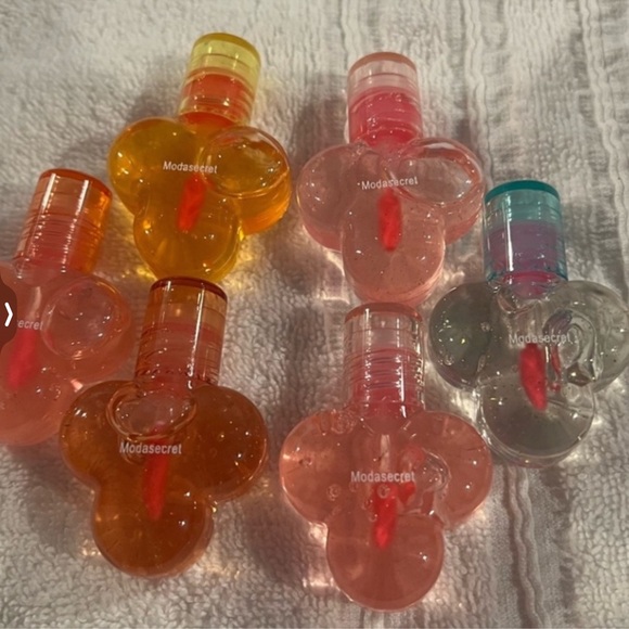 Lip Plumper - Picture 2 of 7